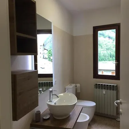 Snowboard In Valmalenco 아파트 키에사인발마렌코