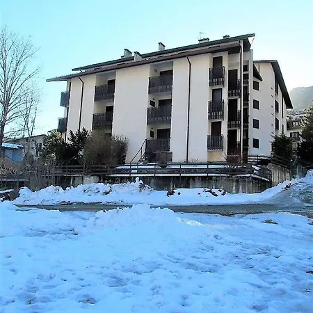 Snowboard In Valmalenco Apartamento *